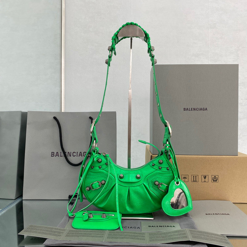 MC-Balenciaga-749