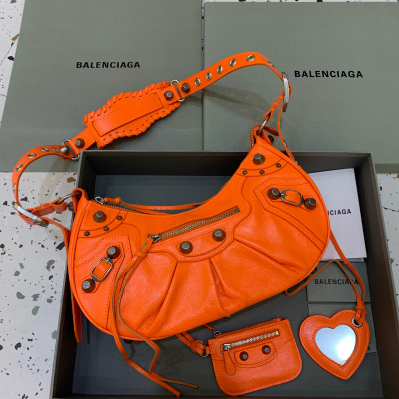 MC-Balenciaga-757