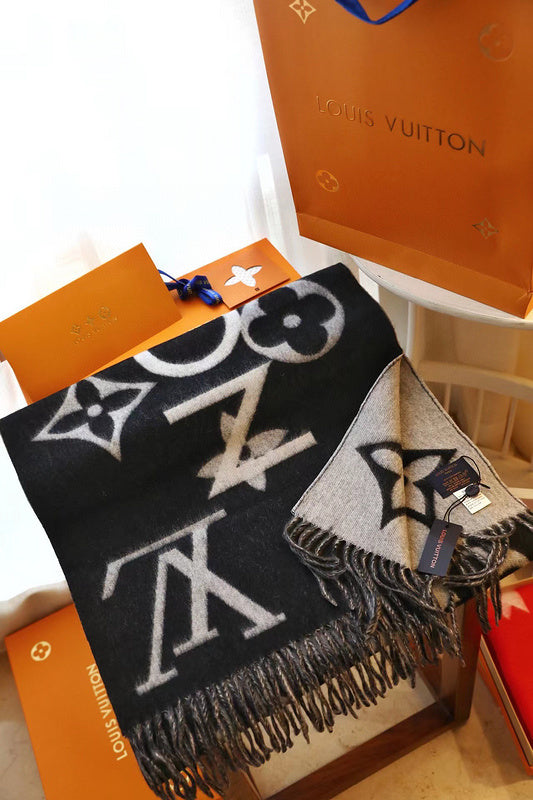 MC-Scarfs-569