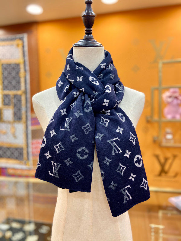 MC-Scarfs-574
