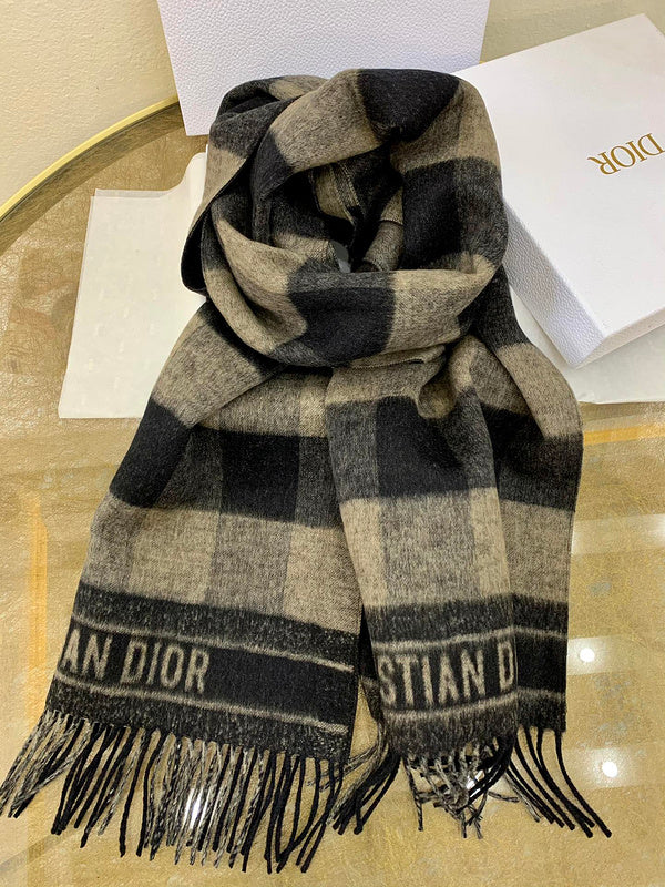 MC-Scarfs-579