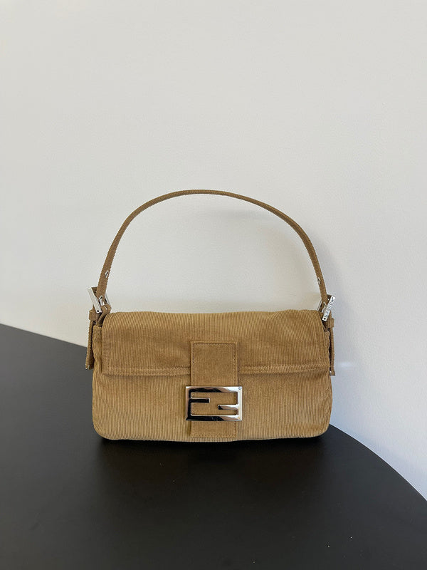 MC-FENDI-1785
