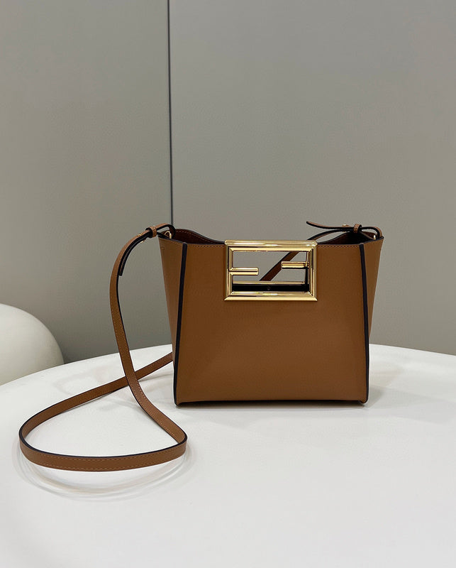 MC-FENDI-1825