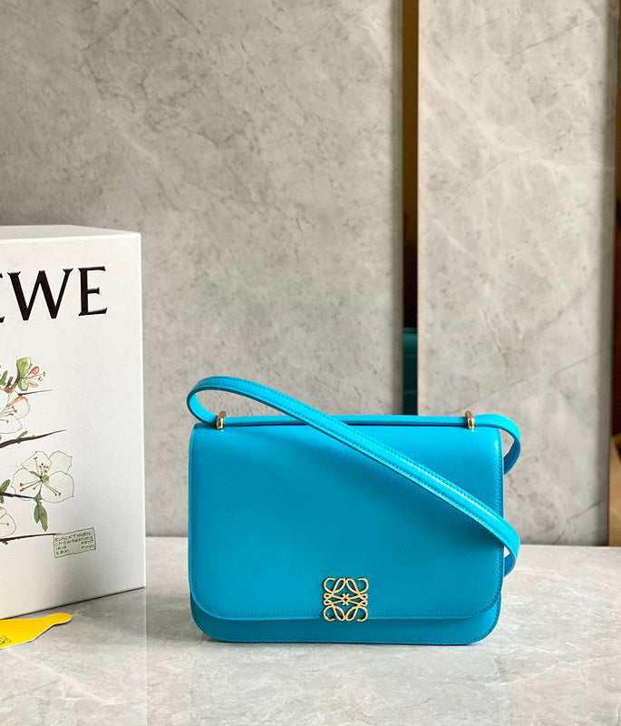 MC-Loewe-490