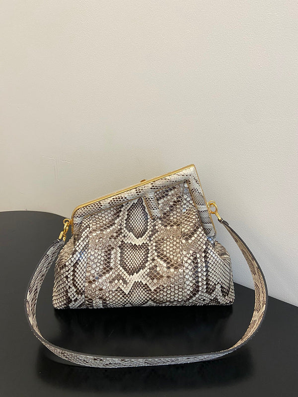 MC-FENDI-1869