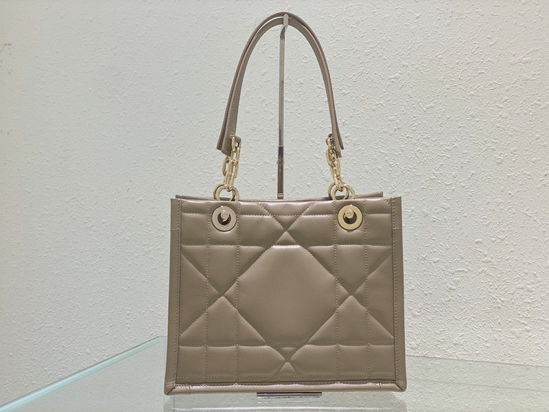 MC-Christian Dior-1762