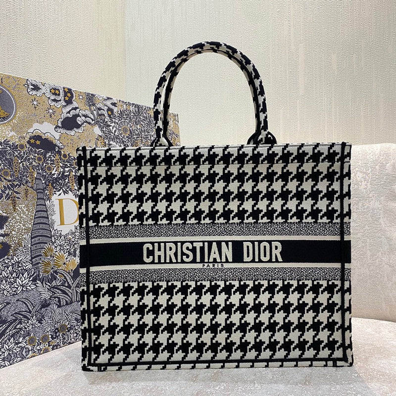 MC-Christian Dior-1775