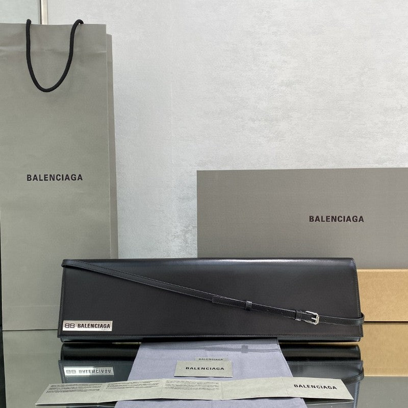 MC-Balenciaga-825