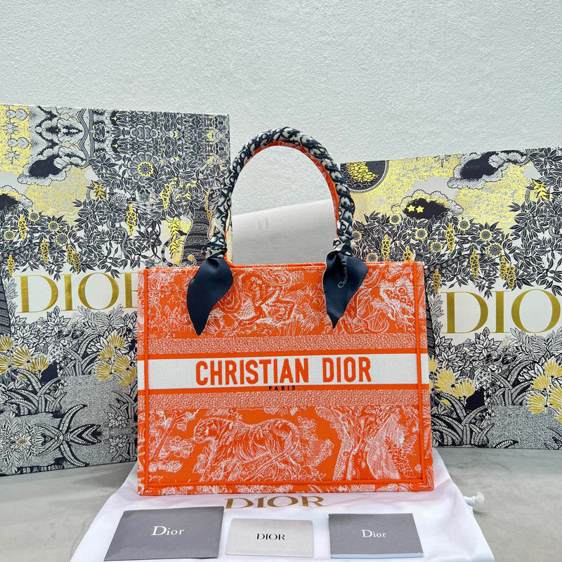 MC-Christian Dior-1784