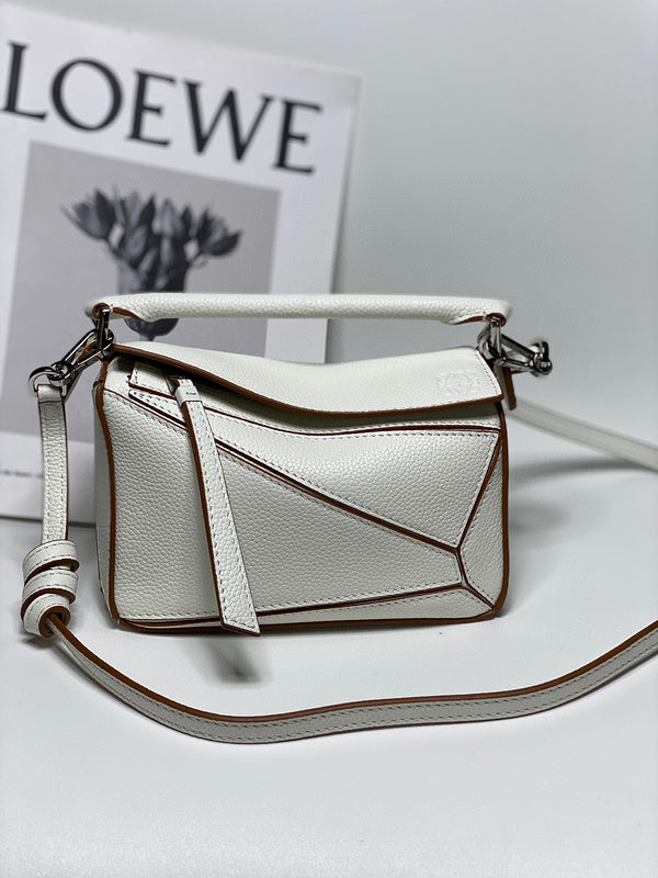 MC-Loewe-499