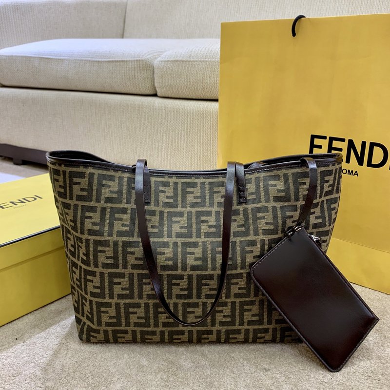 MC-FENDI-1909