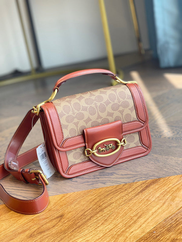 MC-Coach-155