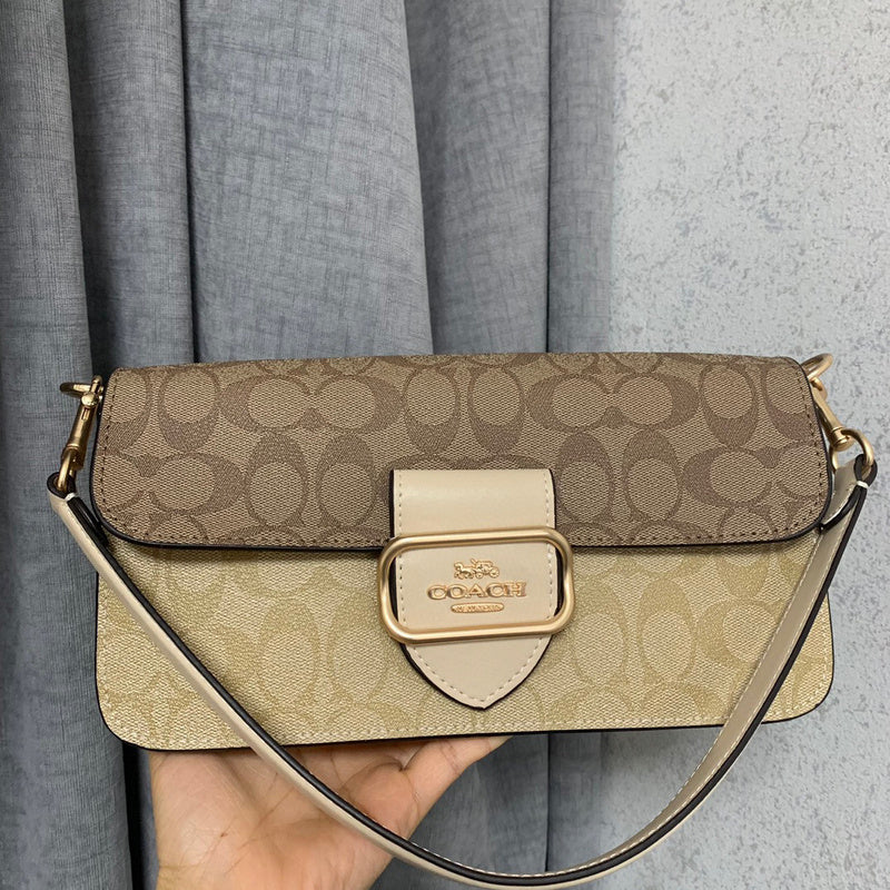 MC-Coach-157