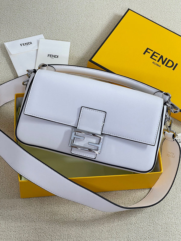 MC-FENDI-1942