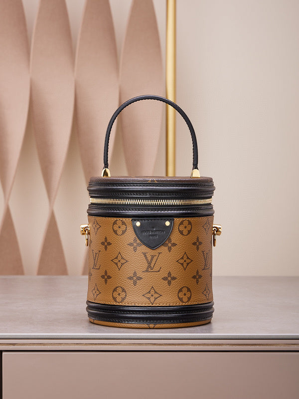 MC-LV-Bags-1937