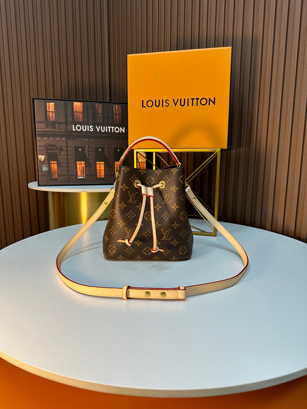 MC-LV-Bags-1950