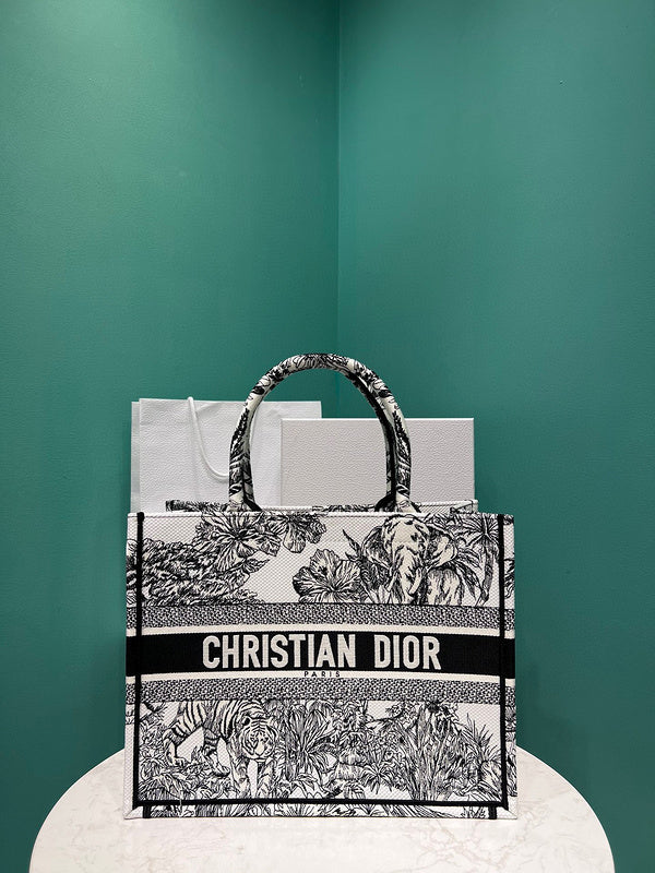 MC-Christian Dior-1833