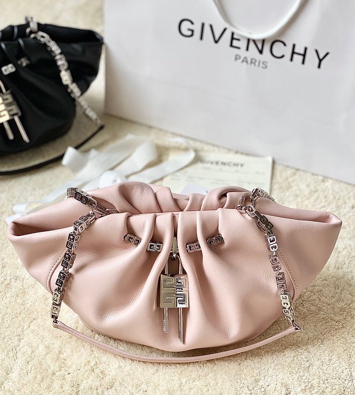 MC-GIVENCHY-266