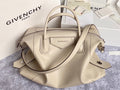 MC-GIVENCHY-267