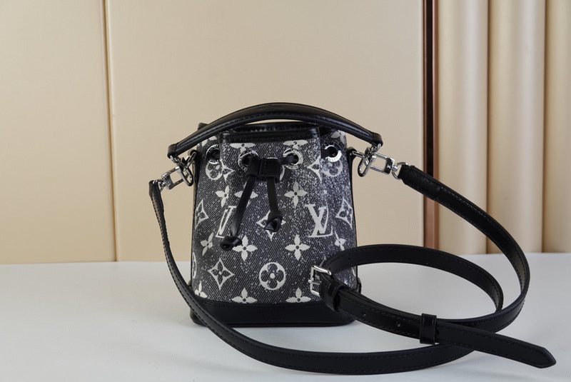 MC-LV-Bags-1985