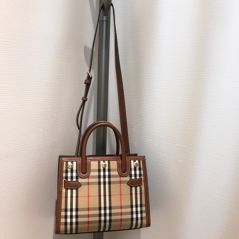 MC-Burberry-295