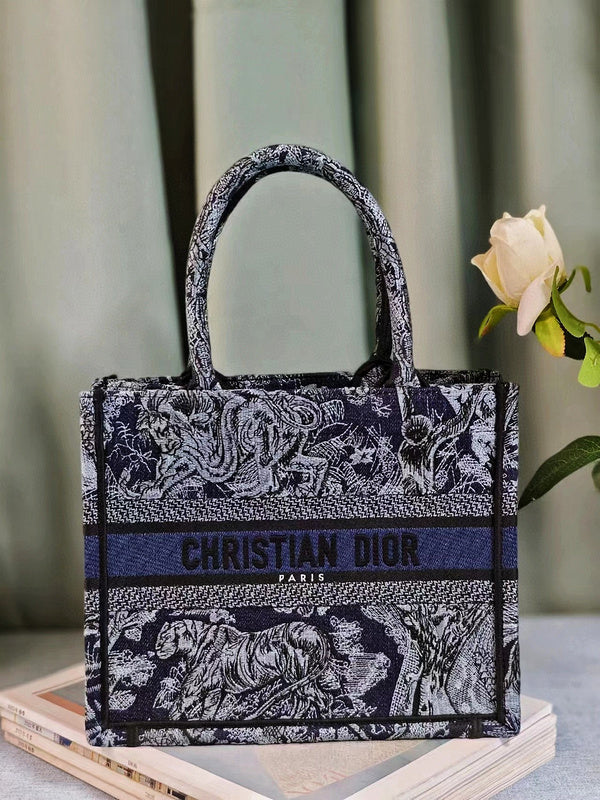 MC-Christian Dior-1889