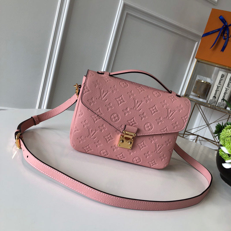 MC-LV-Bags-2027