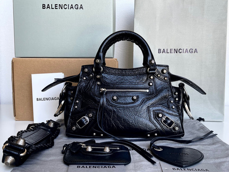 MC-Balenciaga-871