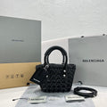 MC-Balenciaga-873