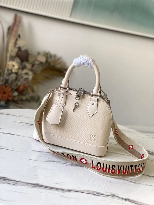 MC-LV-Bags-2037
