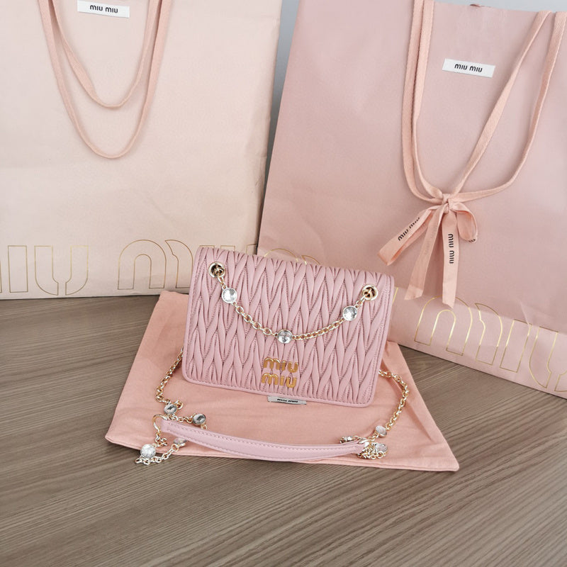 MC-Miu Miu-240