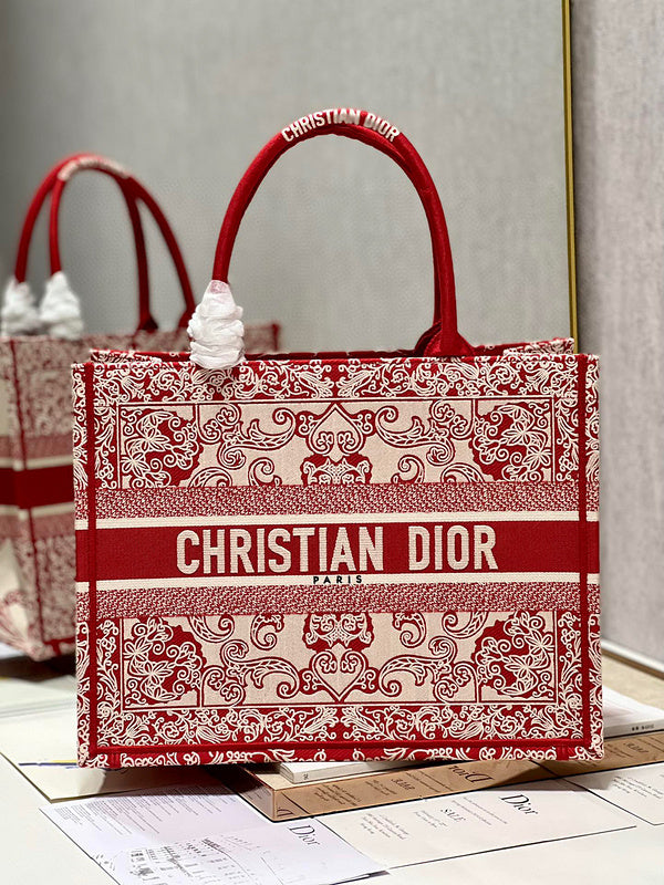 MC-Christian Dior-1940