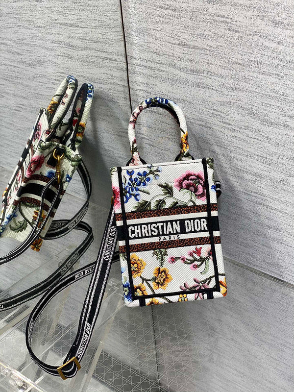 MC-Christian Dior-1945
