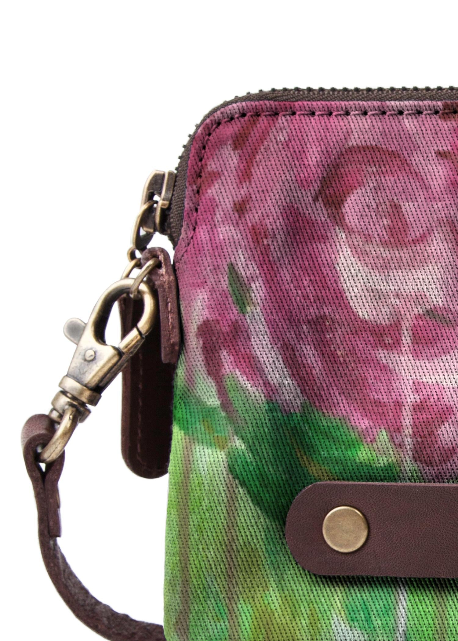Z.B - Cascading Roses Clutch