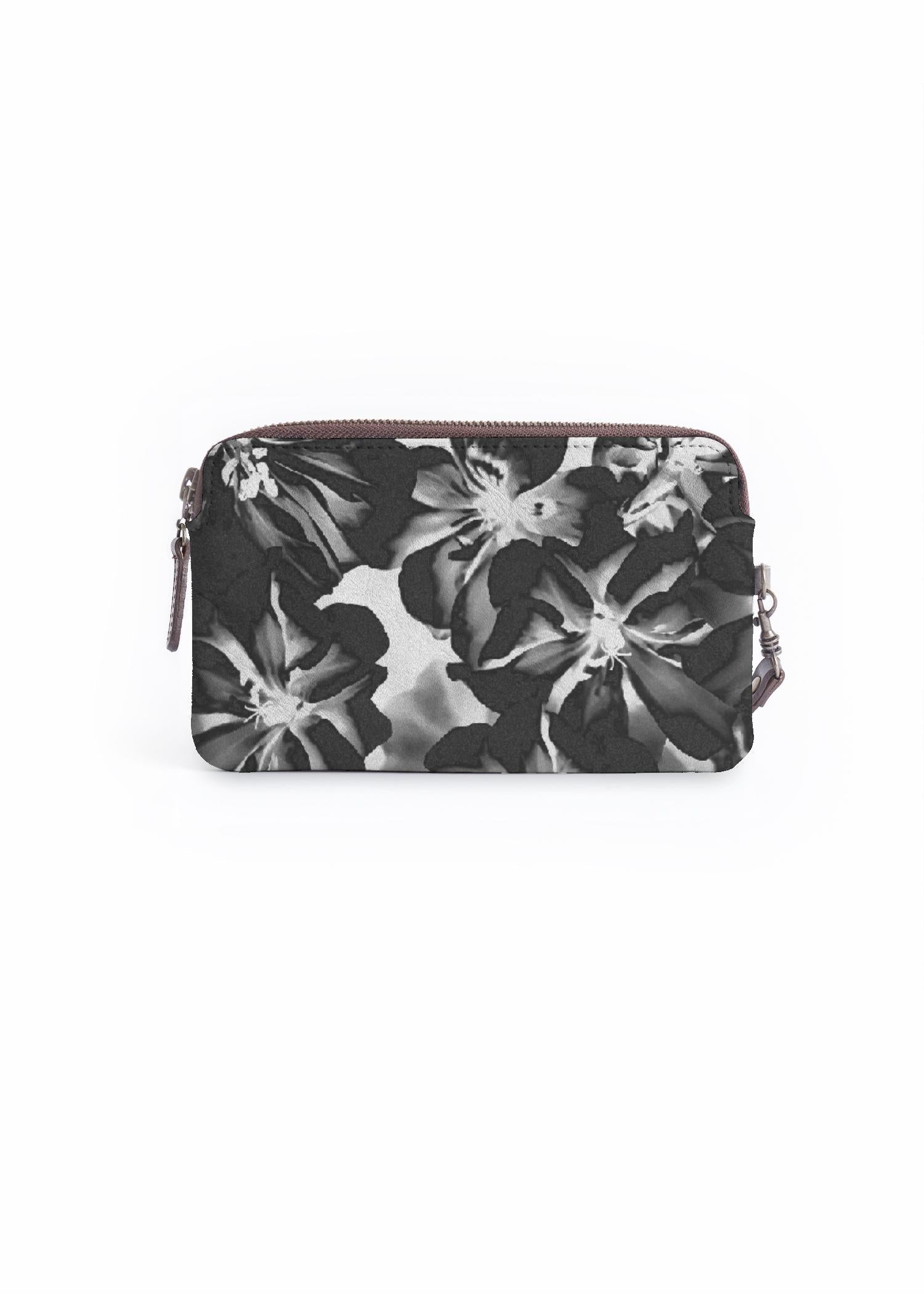 Z.B - Fleurs in Black