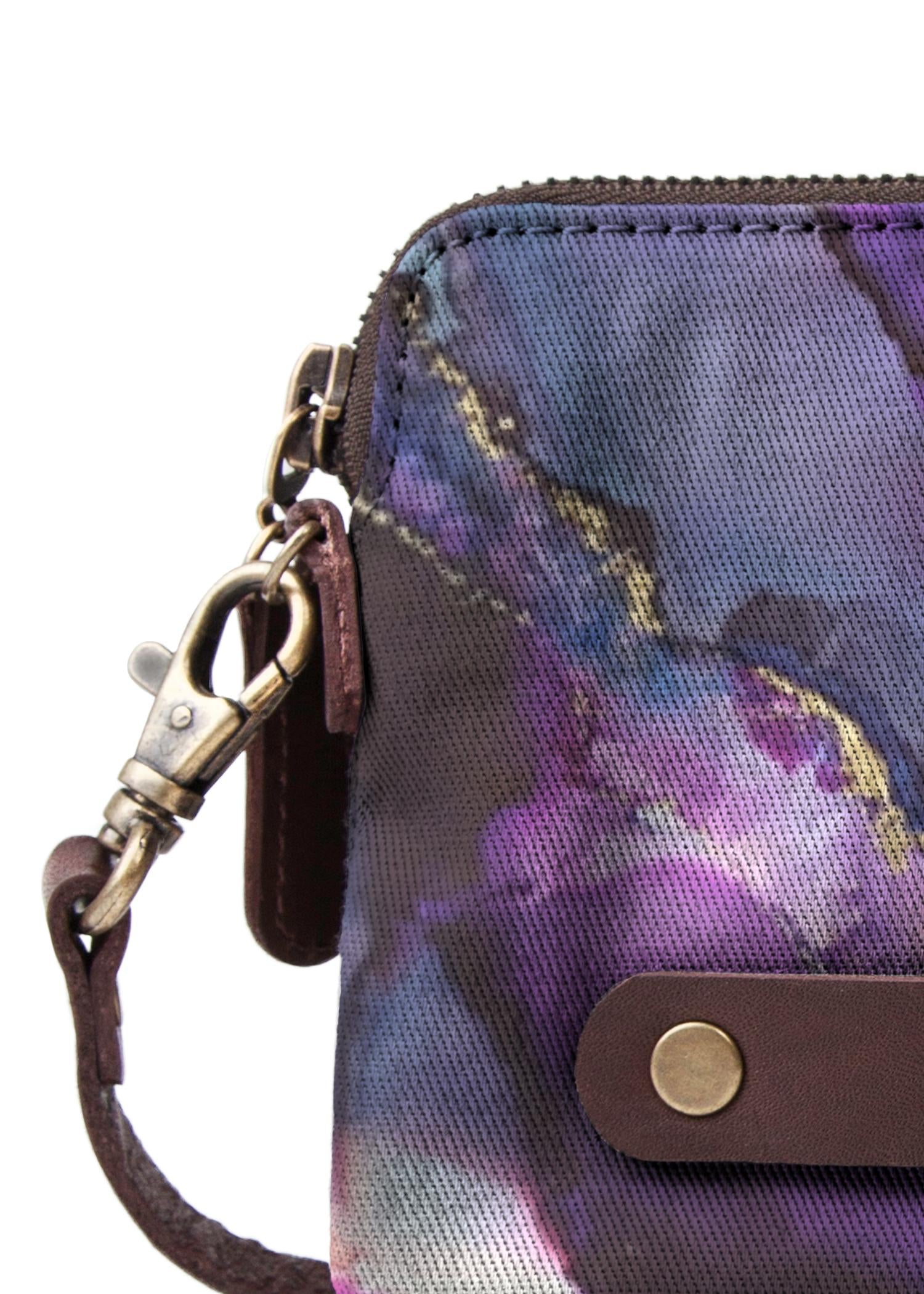Z.B - Aura Clutch