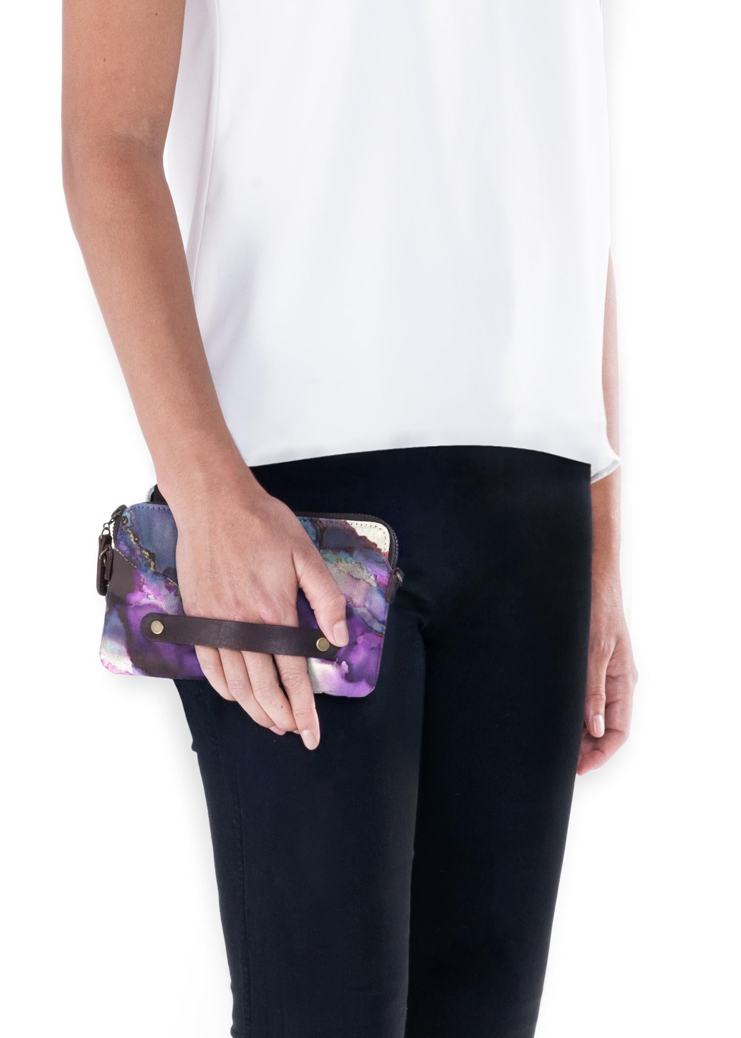 Z.B - Aura Clutch