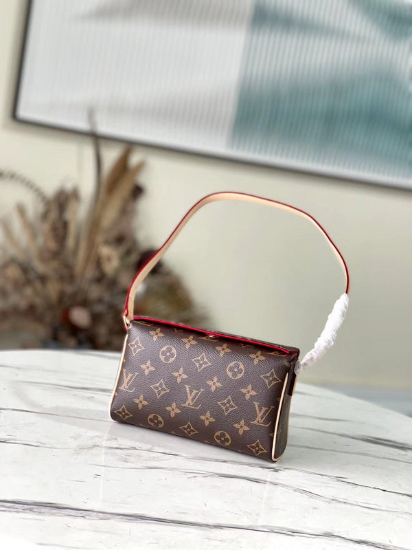 MC-LV-Bags-2141