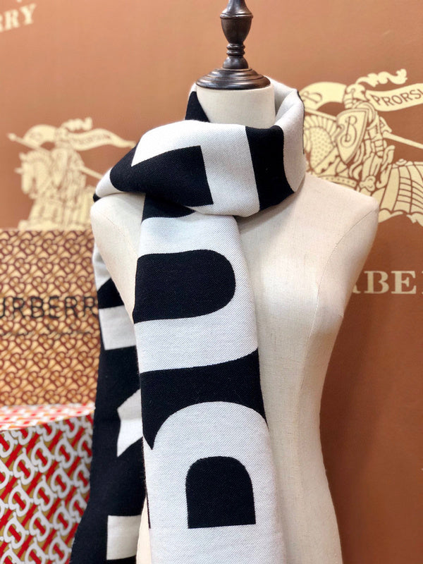 MC-Scarfs-675