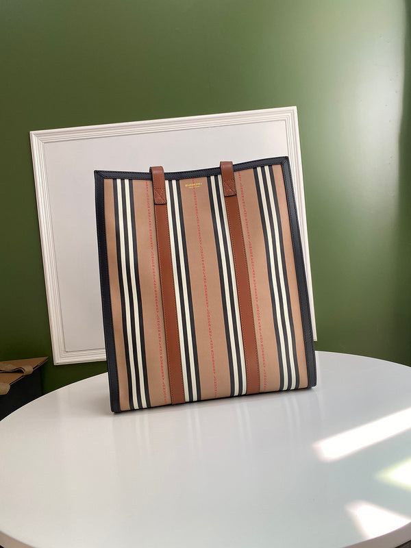 MC-Burberry-316