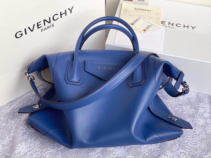 MC-GIVENCHY-281