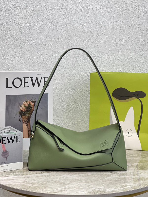 MC-Loewe-550