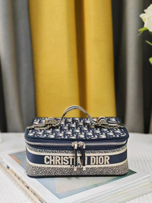 MC-Christian Dior-2014