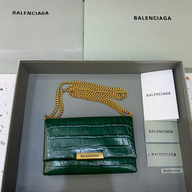 MC-Balenciaga-928