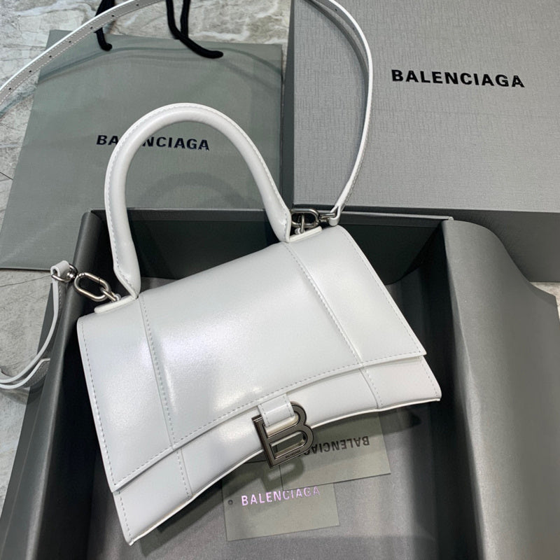 MC-Balenciaga-931