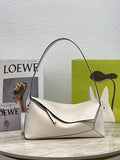 MC-Loewe-562
