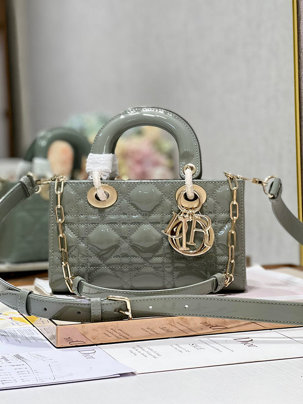 MC-Christian Dior-2050