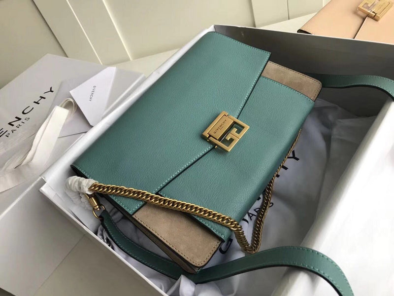 MC-GIVENCHY-293