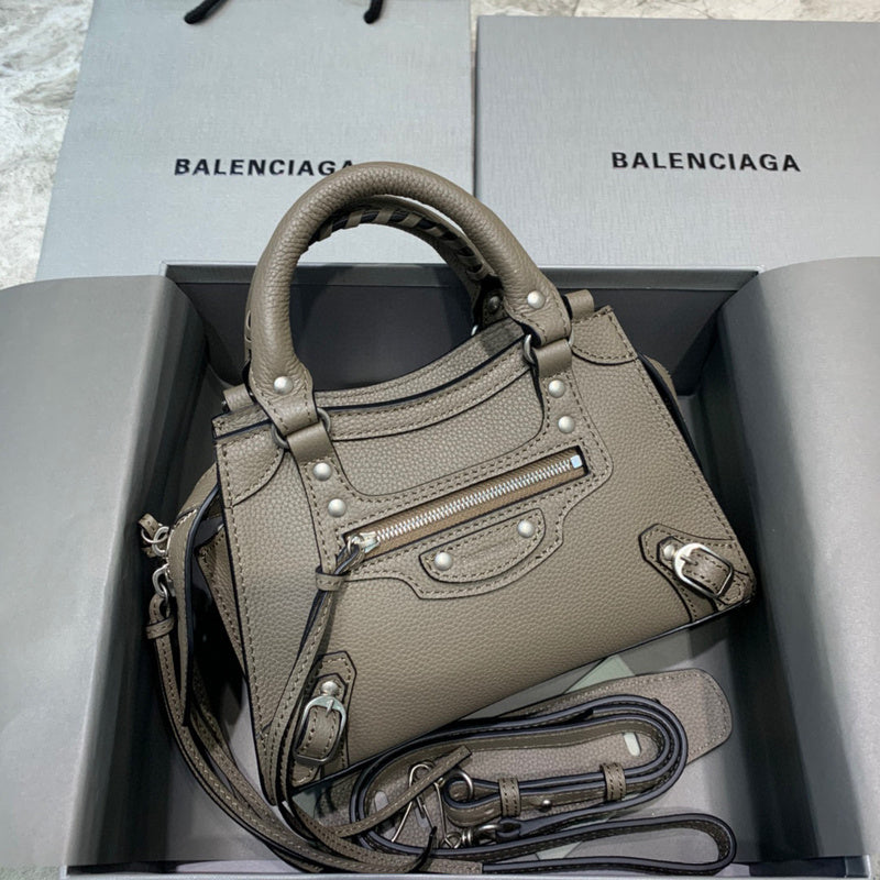 MC-Balenciaga-945