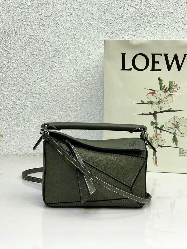 MC-Loewe-568